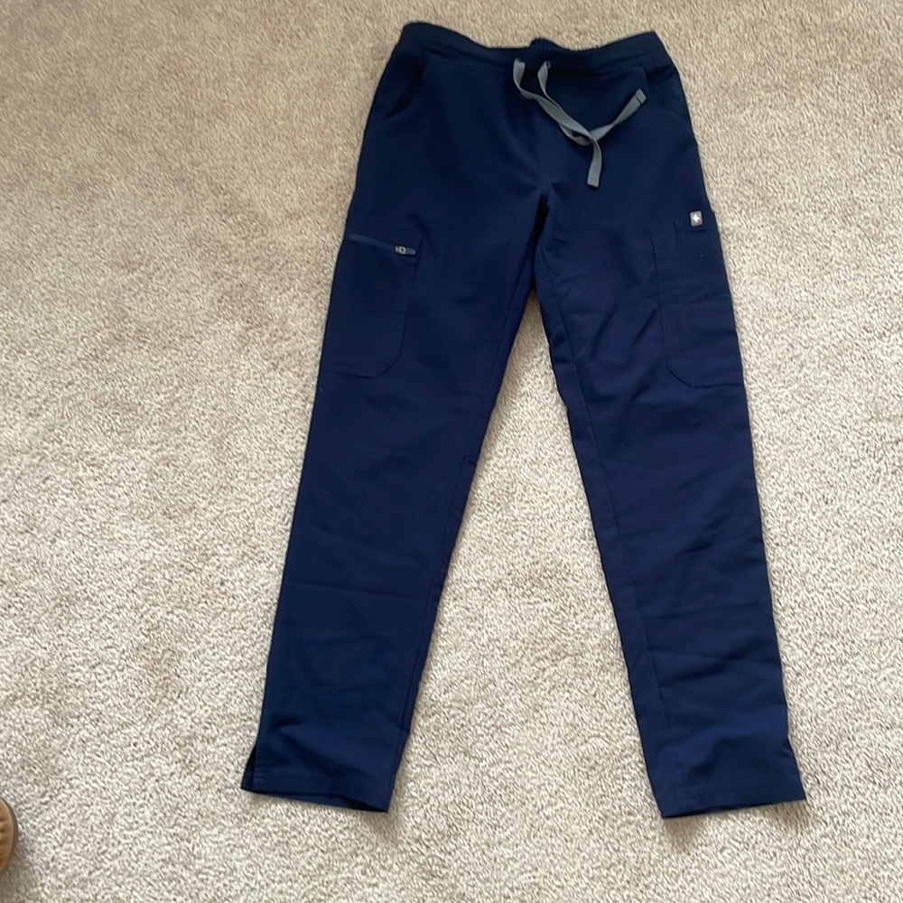 XS Petite Figs pants